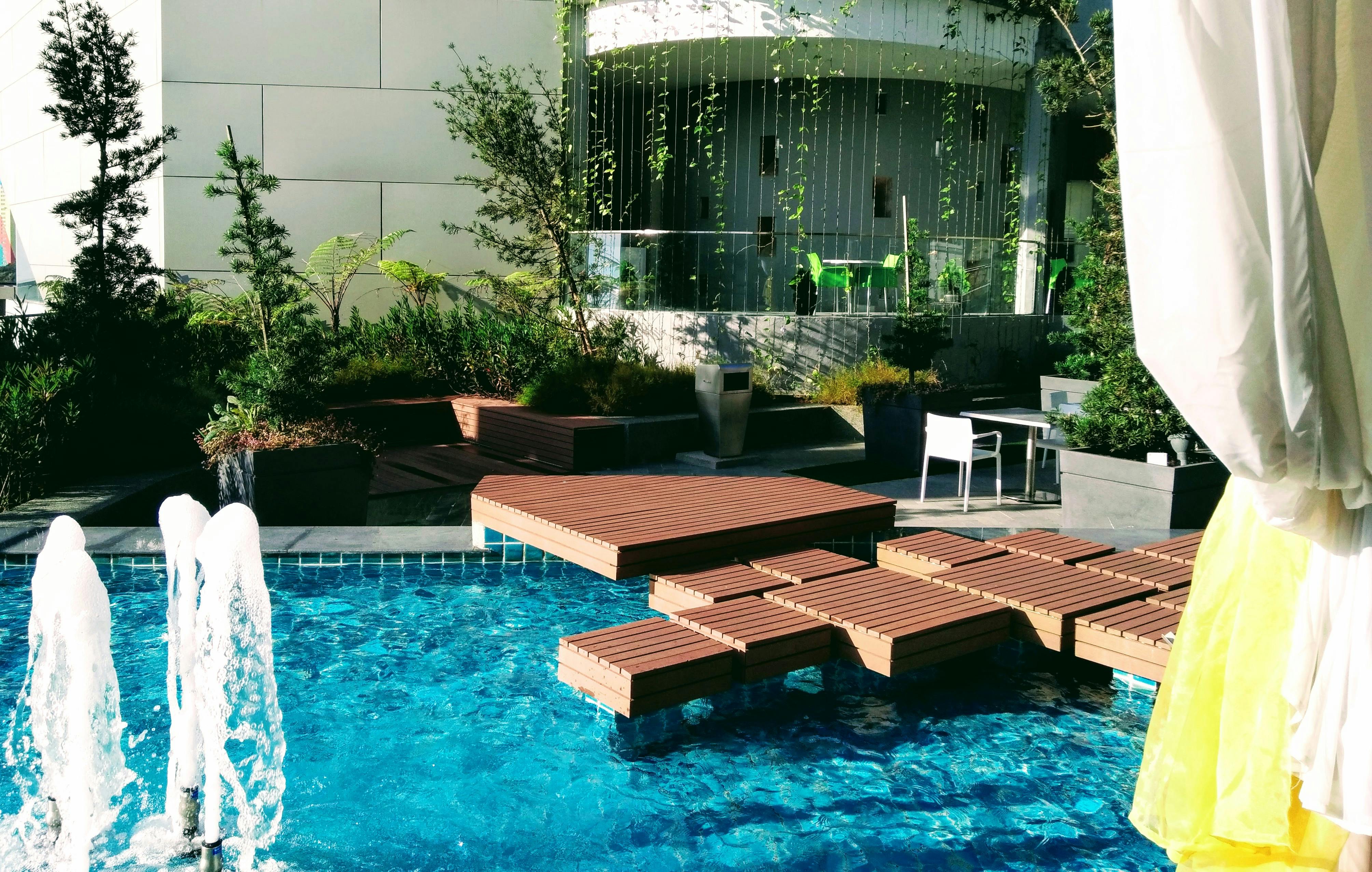 decking kompzit per pishine 